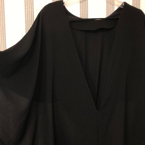 Elegant Ruffle Sleeve Romper - Picture 8 of 11